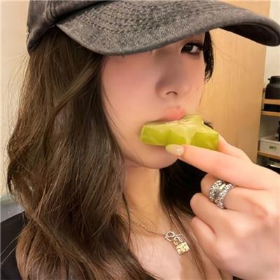 身为修仙界底层，我桃花运满天飞